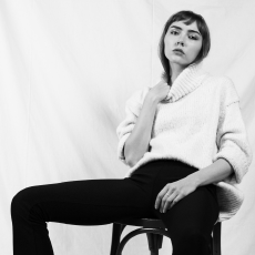 sittin_woman